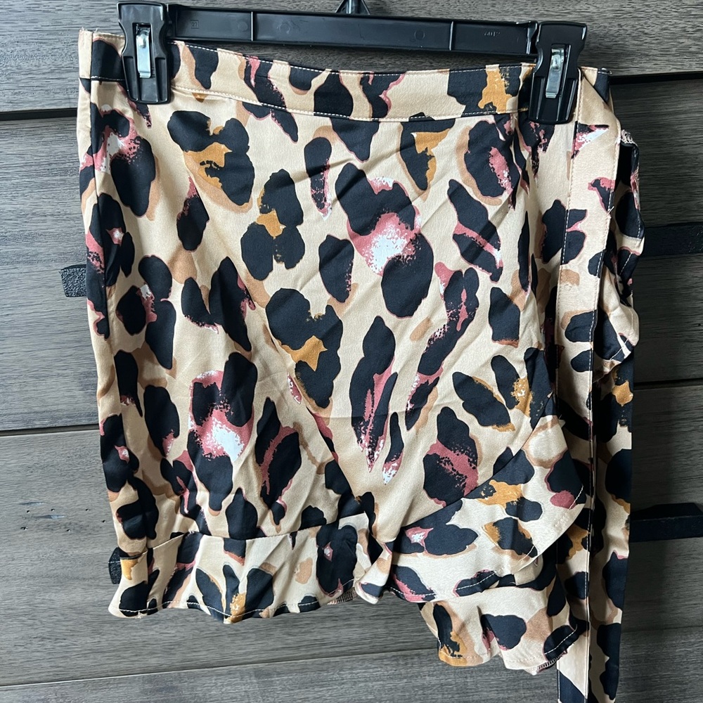 Nasty gal leopard print mini skirt